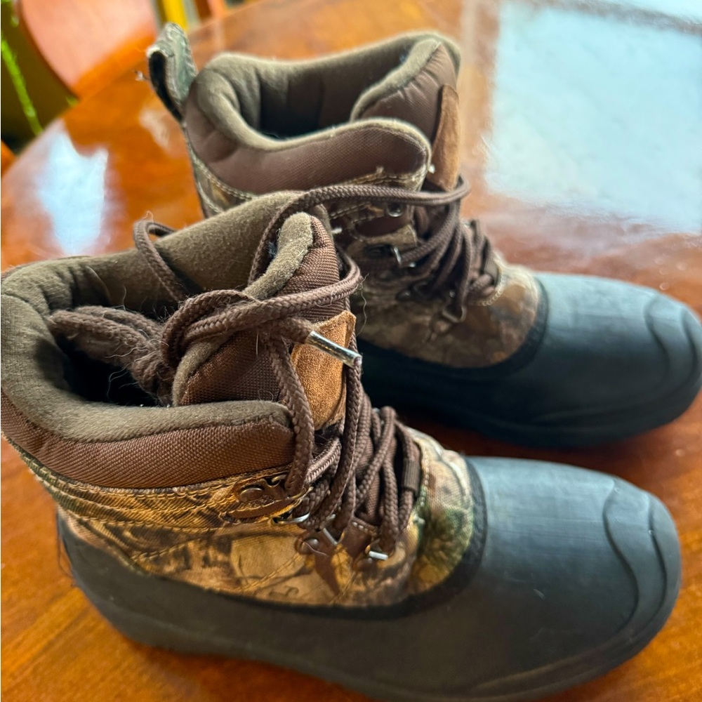 3M Thinsulate hiking boots